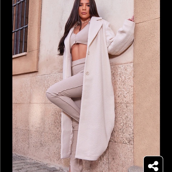 PrettyLittleThing faux shearling long coat - cream colour - Picture 3 of 7